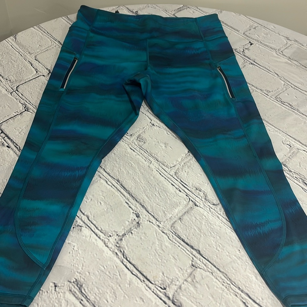 Athleta Rainier Printed Tight Size 2X.